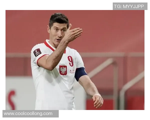 波兰足球明星有哪些代表性球员及其成就分析